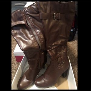 Madison Knee Boot Size 9